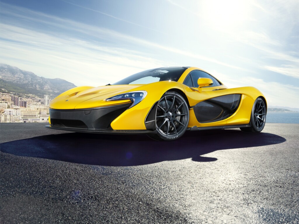 McLarenRetailerMarketingImage_201310813134_26085