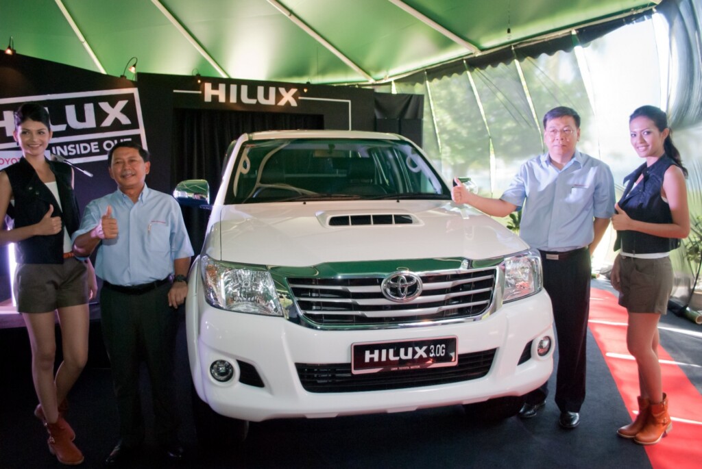 Datuk Ismet Suki, President of UMW Toyota Motor (left) with Khong Man Chong, Executive  Director of UMW Toyota Motor during the Hilux Improvement Media Launch in Kota Kinabalu, Sabah