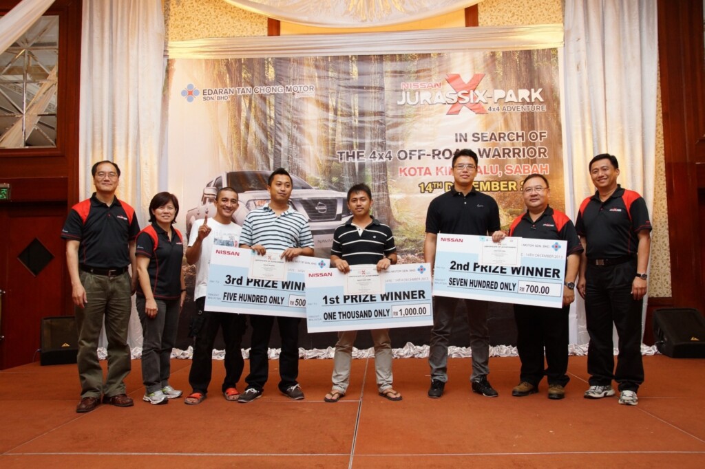 (From Left to Right) General Manager of TCEAS East Malaysia, Mr Barry Lan Chien Chang (蓝建昌), General Manager (Marketing Planning) of Edaran Tan Chong Motor, Ms Tay Chai Li (郑彩莉), Head of Business Unit for Edaran Tan Chong Motor Sabah, Mr Fung Chee Sheng (冯志成) and Head of Sales for Edaran Tan Chong Motor Sabah, Mr Ling Kok Onn (凌国安)