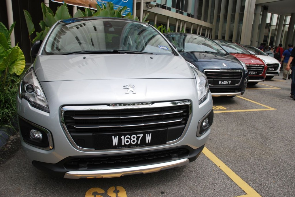 2014 PEUGEOT 3008 (26)