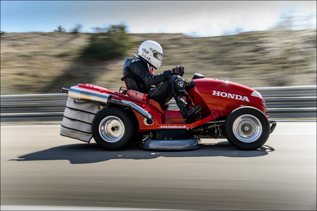 Honda_Mean_Mower-05