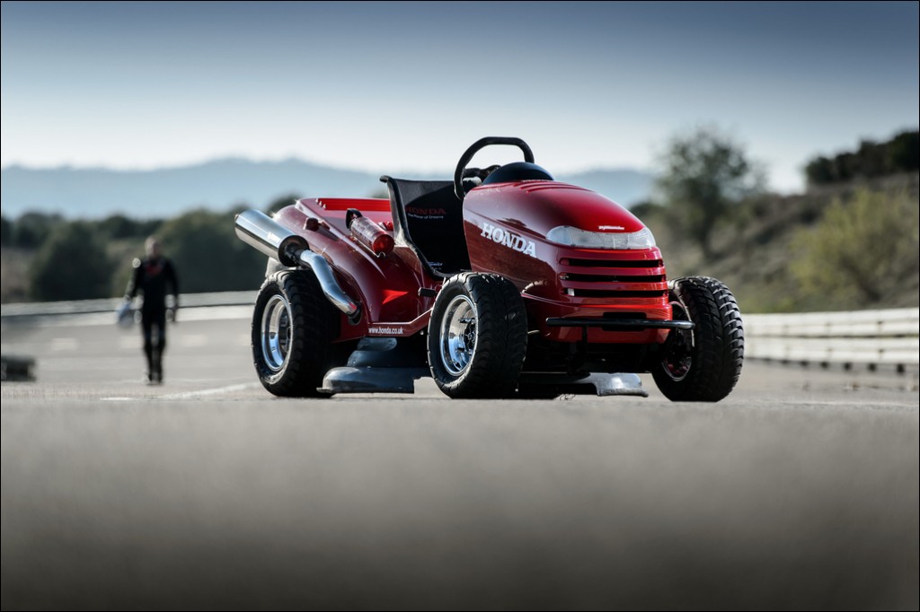 Honda_Mean_Mower-12