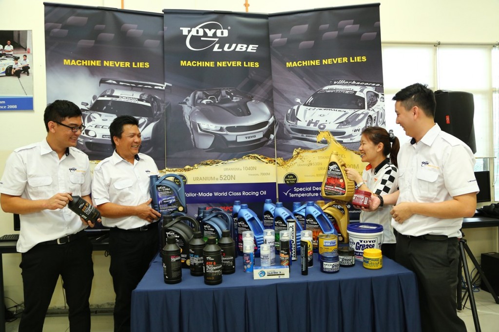 (L-R) TOYO Lubrication Malaysia Operations Director Brandoon Choong, MD & Founder Eddy Choong, TOC CEO & Founder Adelaine Foo and TOYO Lubricantion Malaysia Executive Director Bruce Choong