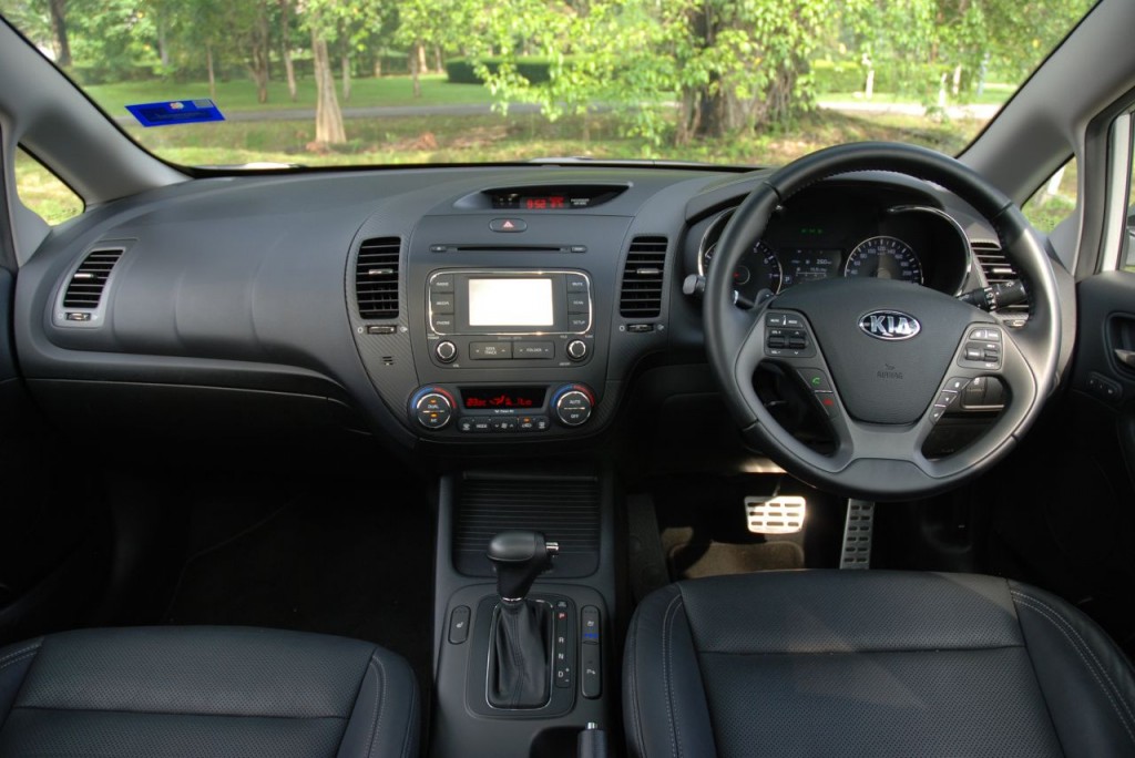 Kia Cerato (9)