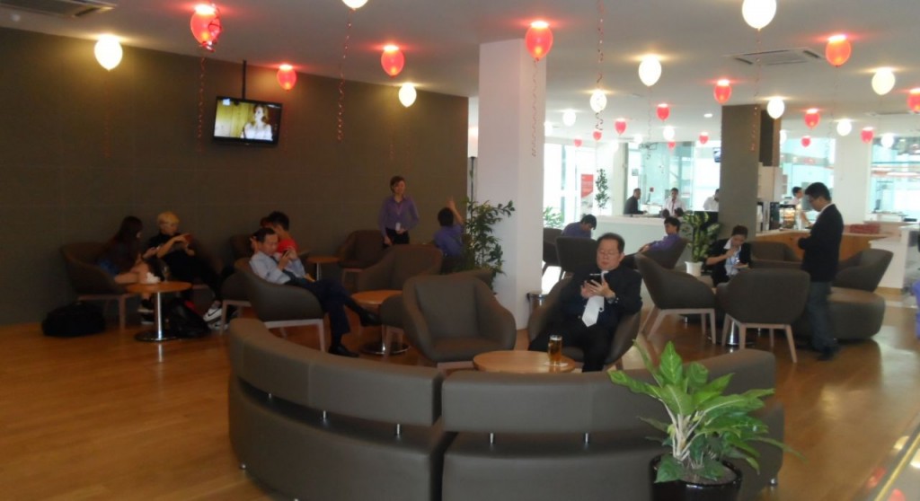 Pic 9 - Honda Malaysia New CI - Comfortable Customer Lounge