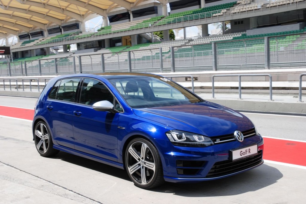 VW Golf R (15)