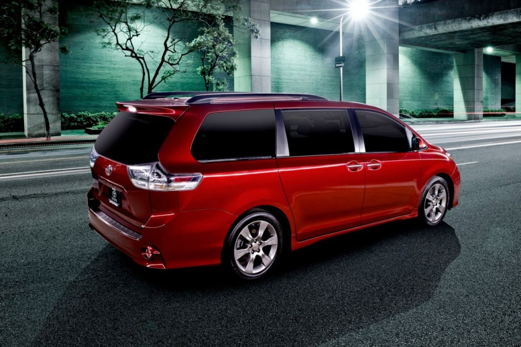 2015 Toyota Sienna (4)