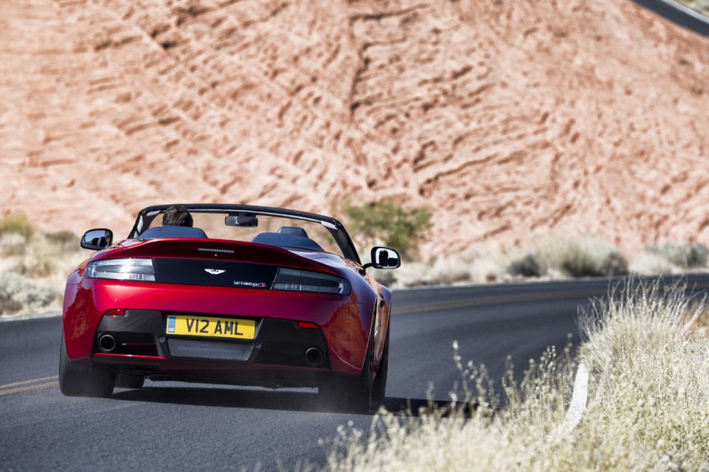 Aston Martin V12 Vantage S Roadster (9)