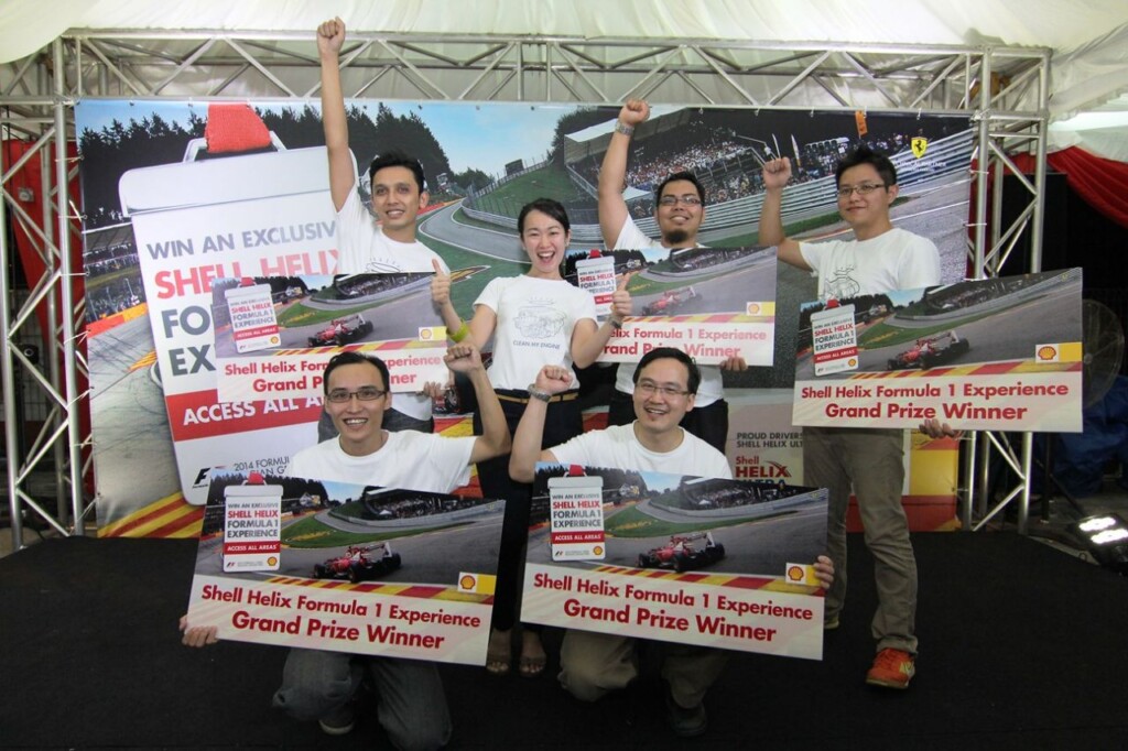 Shell Lubricants Brand & Communications Mgr Joanna Lean with the five Grand Prize winners  (front L - R) Wong Ken Hou, Kok Tuck Choon (back L-R) Mohd Sukhri Hadafi, Muhd Yusuf Abdurrahman and Low Ken Chin